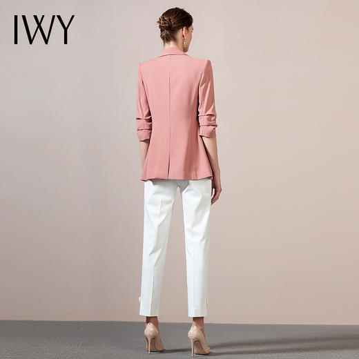 IWY/粉色西装套装女短袖职业装时尚气质面试通勤正装修身工作西服
212061C1+212072P1（粉） 商品图3
