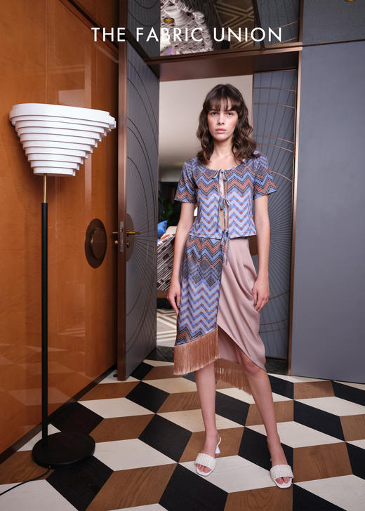 THE FABRIC UNION「海上梦旅」系列服装 胸前系带针织上衣 印花系带针织裹裙 商品图0