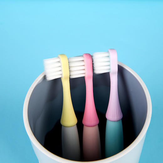 【儿童牙刷】YICN蘑菇胖手柄小刷头三支装儿童软毛牙刷 商品图1