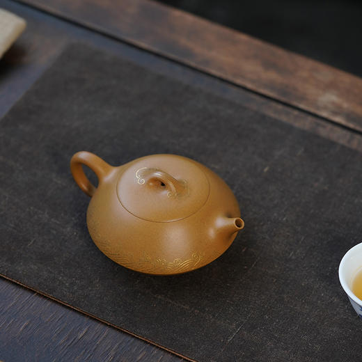 龙德堂陶艺 汤宣武制 《如意芳菲》 原矿黄金段 220cc 库存请咨询客服 商品图2