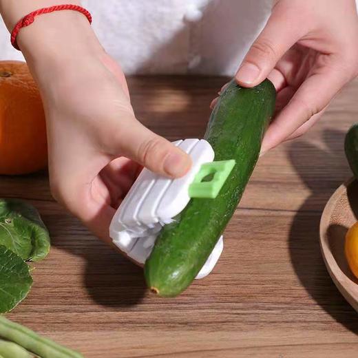 【日用百货】厨房水果多功能洗菜刷子 商品图1