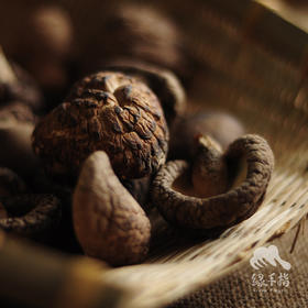 生态椴木香菇| 合作生产 *Ecological basswood mushroom | Coproduction