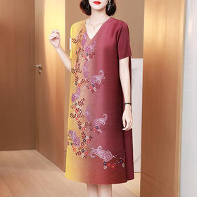 上海旗袍厂JN-K210501洋气褶皱连衣裙2021夏季新款V领时尚宽松三宅裙