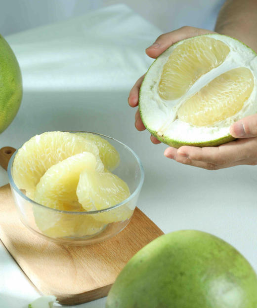 泰国白蜜柚，肉质微脆香甜，略带微微果酸，使得柚子风味更浓郁 商品图2