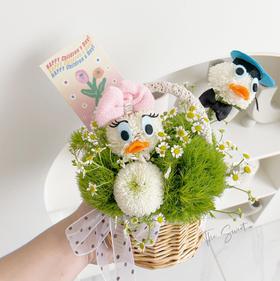 春游的唐老鸭 · 童趣花篮