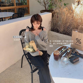 【金蘑菇菇 初恋布拉格】温柔本人 优雅少女感的心机露肩小毛衣哦