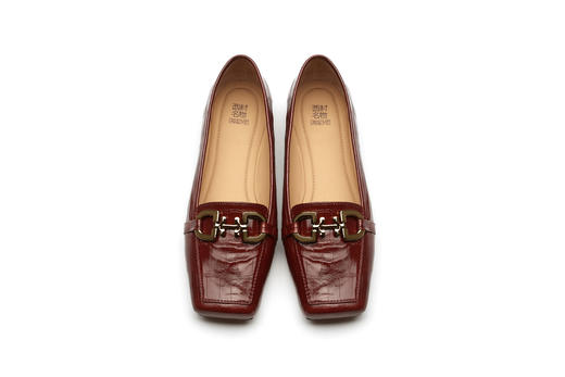 miuo推荐西村名物2021春季女士马衔扣乐福鞋复古石头纹平底鞋单鞋X21AE13971 商品图3