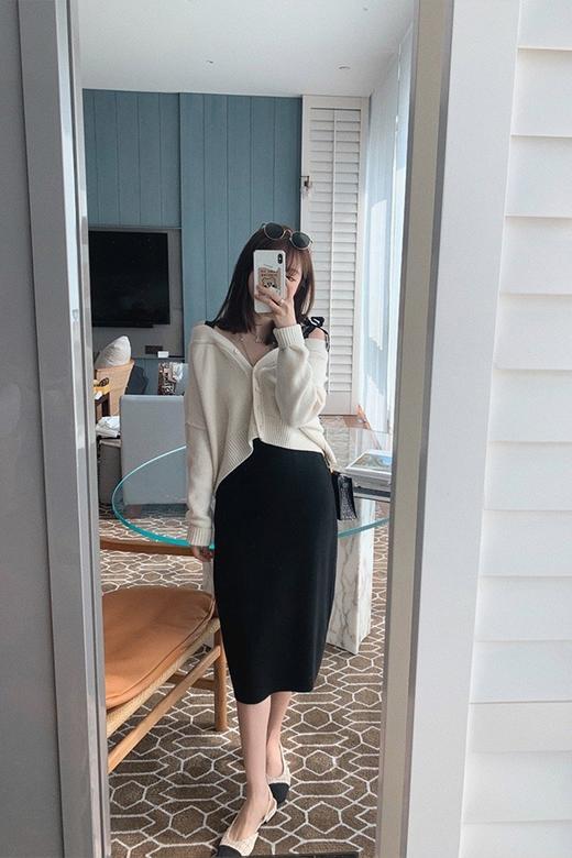 【金蘑菇菇 初恋布拉格】温柔本人 优雅少女感的心机露肩小毛衣哦 商品图5