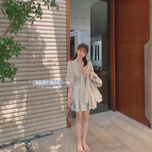 【金蘑菇菇四月繁花】多版本！清丽碎花裙组法式波点连衣裙渡假裙 商品图1