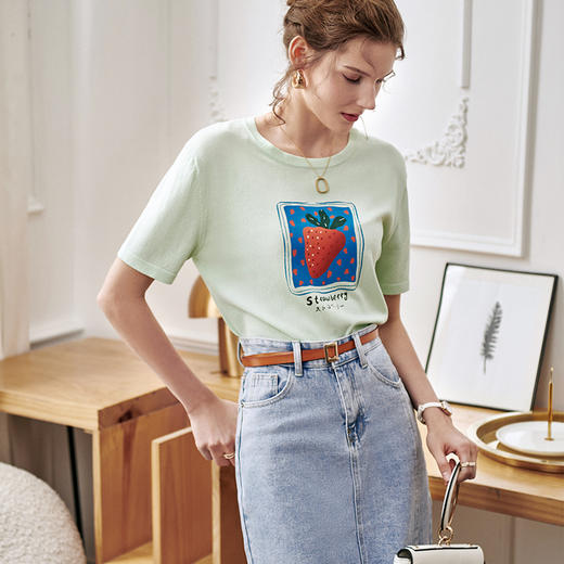 欧芮儿短袖针织衫女2021宽松显瘦气质草莓图案薄款冰丝套头衫 商品图1
