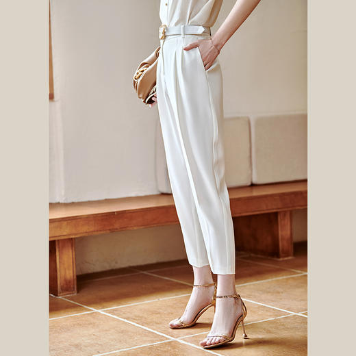欧芮儿白色休闲裤女2021新款夏时尚气质简洁装饰扣斜纹百搭锥形裤 商品图1