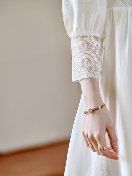 欧芮儿V领连衣裙2021新款夏收腰显瘦蕾丝拼接气质优雅复古法式裙 商品图1