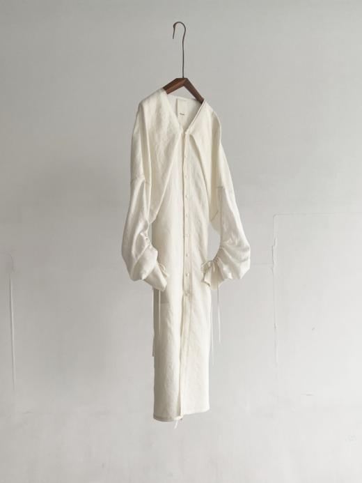 Phaedo 米白V领垂坠丝质连衣裙 商品图3