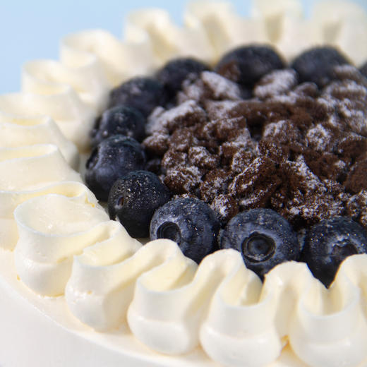 （咸味）奶油【冬の云端】新鲜水果+焦糖脆脆夹心，蓝莓混合巧克力搭配装饰 商品图1