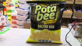 卡乐比Calbee牌波塔比咸蛋味薯片