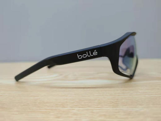 BOLLE 2021新款 NXT变色镀膜 全天候 专业户外运动眼镜 跑步骑行风镜 意大利制造 商品图4