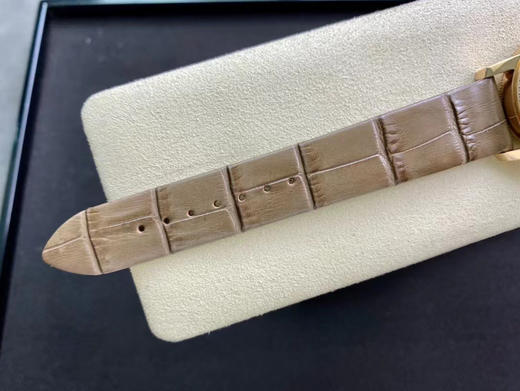 江诗丹顿 传袭薄系列-Vacheron Constantin 专为女神打造的，奢华时尚，采用进口316钢表壳，搭配原装进口9015机芯（0返修） 商品图9