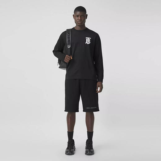 【一】BURBERRY 巴宝莉 男士棉质TB专属标识图案印花圆领长袖T恤 黑色 8024599 A1189 商品图1