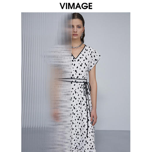 VIMAGE纬漫纪女装夏季新款V领系带雪纺高腰显瘦气质连衣裙长款薄V1507161连衣裙 商品图2