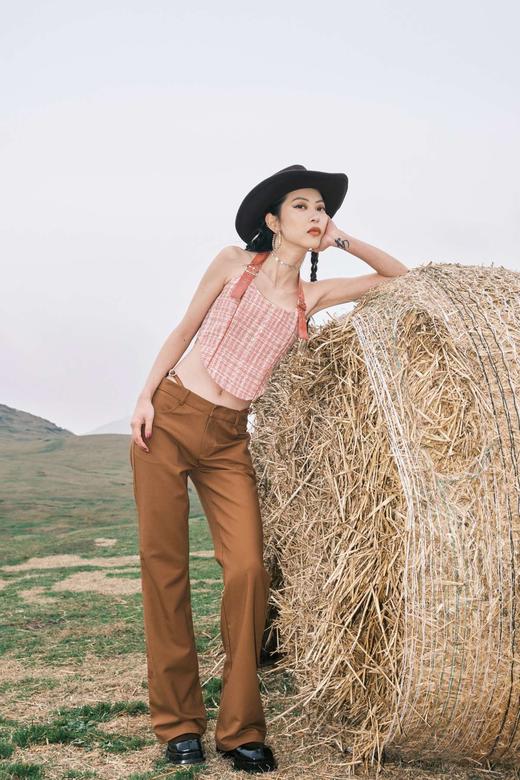 EhK 粉色甜蜜恋情小香风复古挂脖胸衣 商品图3