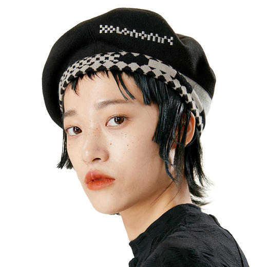 HOLONOMIC 原创设计棋盘格拼接贝雷帽 商品图1