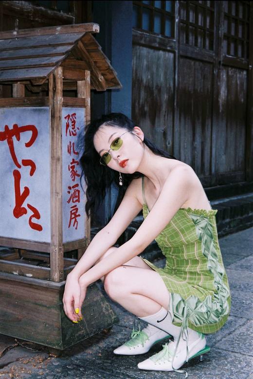 EhK 2021春夏复古牛油果绿格子绑带短裙子可调节吊带连衣裙女 商品图2