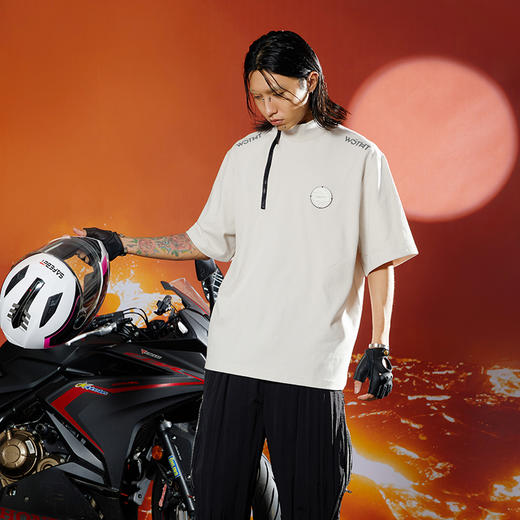 WHISTLEHUNTER(WSTHT)两色情侣基础半高领短袖 金属标主题拉链T恤 商品图0