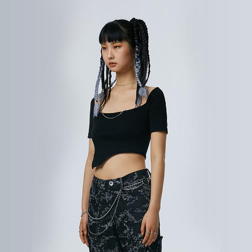 HOLONOMIC 原创方领链条修身短款不规则甜酷辣妹短袖T恤上衣 商品图1