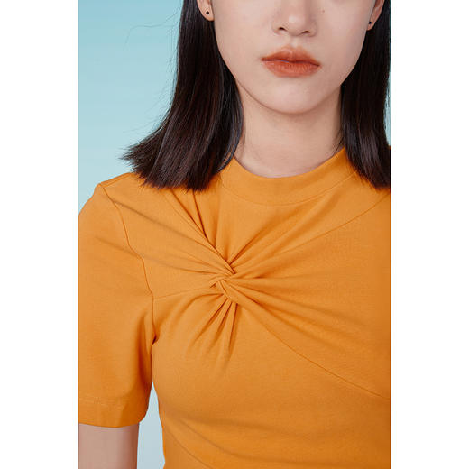 HOLONOMIC 原创设计感小众扭结褶皱感结构分割修身短袖T恤 商品图3