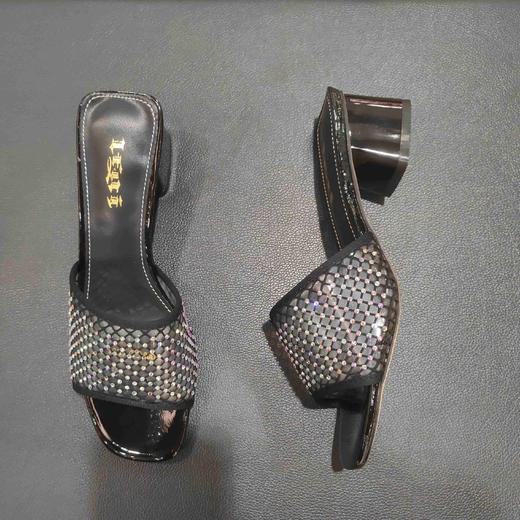 lfgj jeans bd306 时尚水钻透明胶皮方跟凉拖 商品图9