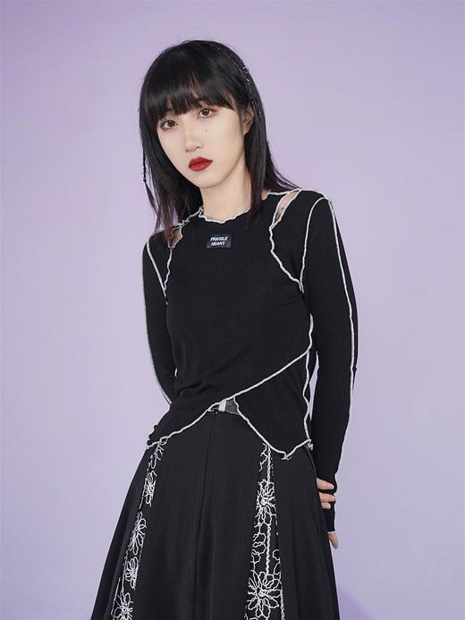 fragileheart易碎商店黑白针织拼接打底衫修身圆领长袖春季T恤女 商品图2
