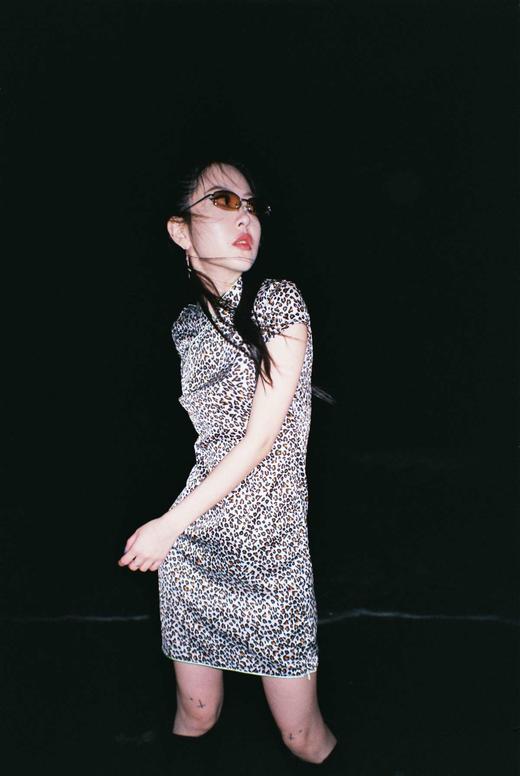 EhK 春夏 新年鸿运 白色拼色可调拉链 豹纹旗袍连衣裙年会礼服裙 商品图1