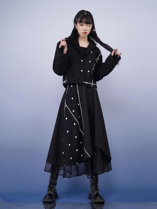 fragileheart易碎商店 黑色小花拼接西装毛呢外套女半身裙套装春 商品图1