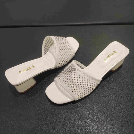 lfgj jeans bd306 时尚水钻透明胶皮方跟凉拖 商品图5