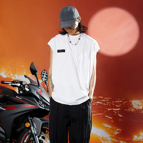 WHISTLEHUNTER(WSTHT)基础圆领磨边百搭无袖 金属标打底坎肩背心