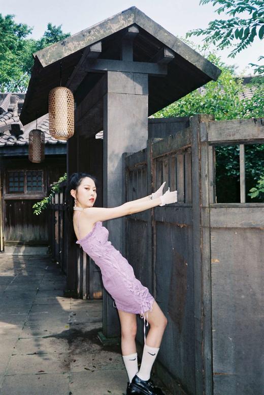 EhK 2021春夏新款性感露背绑带短裙子复古紫色格子吊带连衣裙女 商品图2