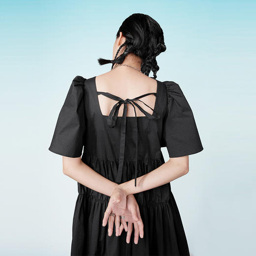 HOLONOMIC 原创褶皱系带少女设计感黑色方领泡泡袖连衣裙 商品图1