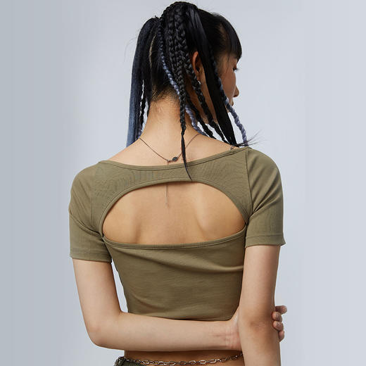 HOLONOMIC 原创方领链条修身短款不规则甜酷辣妹短袖T恤上衣 商品图3