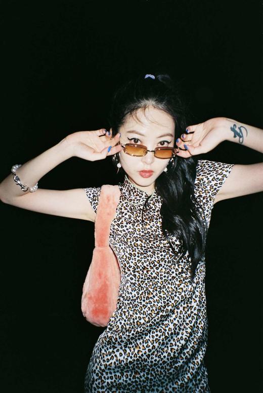 EhK 春夏 新年鸿运 白色拼色可调拉链 豹纹旗袍连衣裙年会礼服裙 商品图2