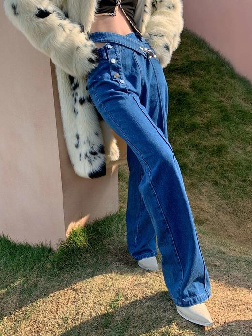 EhK 必入款 飞机扣设计感斜挎腰间牛仔裤阔腿裤 双色 商品图1