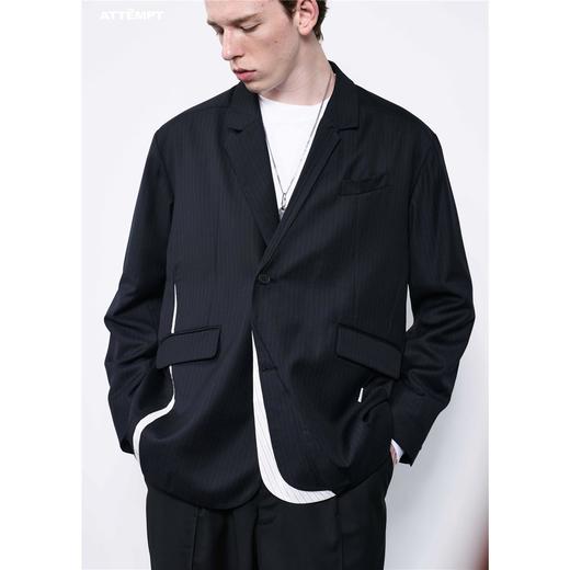 ATTEMPT  折叠褶皱暗条纹六开身休闲西装 商品图2
