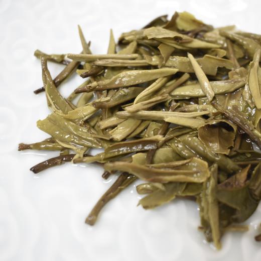 白茶 中茶 金中茶2021白牡丹 白茶紧压茶357g 商品图5