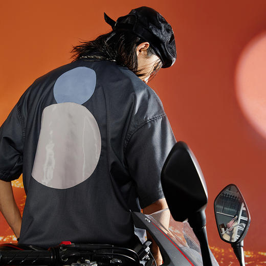 WHISTLEHUNTER(WSTHT)不规则撞色空洞衬衣立体剪裁斜门筒短袖衬衫 商品图2