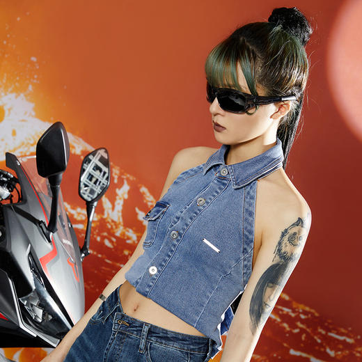 WHISTLEHUNTER(WSTHT)水洗弹力牛仔夏日性感背心辣妹短款挂脖上衣 商品图0