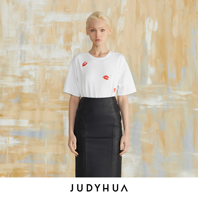 JUDYHUA 经典红唇印花OversizedT恤
