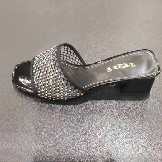 lfgj jeans bd306 时尚水钻透明胶皮方跟凉拖 商品图7