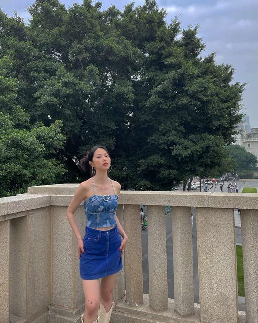 EhK 牛仔女孩 奶牛纹 可拆卸两穿挂脖吊带胸衣裹胸上衣 商品图3