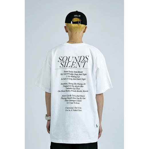 MANUFACTURE BY ATTEMPT "Sounds silent" 诗歌文字短袖T恤 商品图1