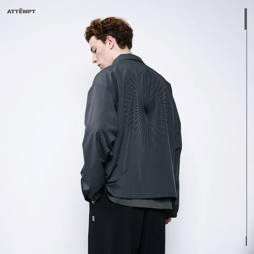 ATTEMPT AW20 “12F CAPSULE" 图案印花短款教练夹克 商品图2