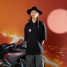 WHISTLEHUNTER(WSTHT)基础百搭宽松翻领短袖 主题印花铁牌POLO衫